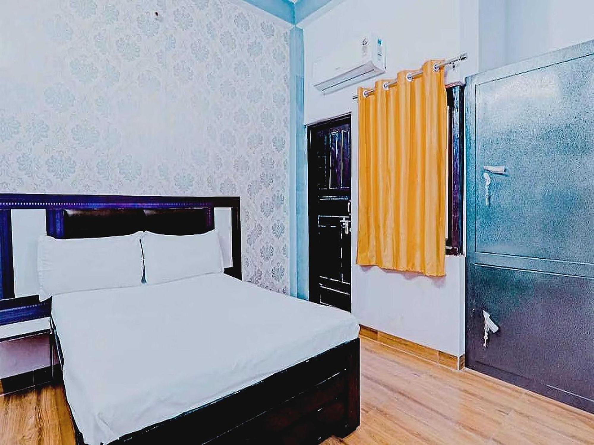 Hotel O Rr Palace Lucknow Bagian luar foto