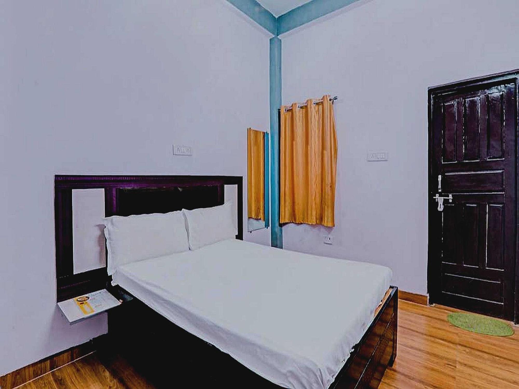 Hotel O Rr Palace Lucknow Bagian luar foto